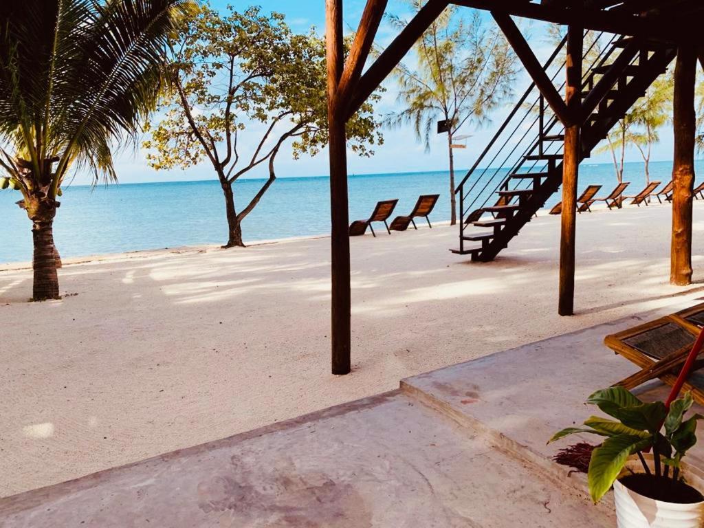 Bon Vivant Front De Mer - Ile Rodrigues Port Mathurin Bagian luar foto