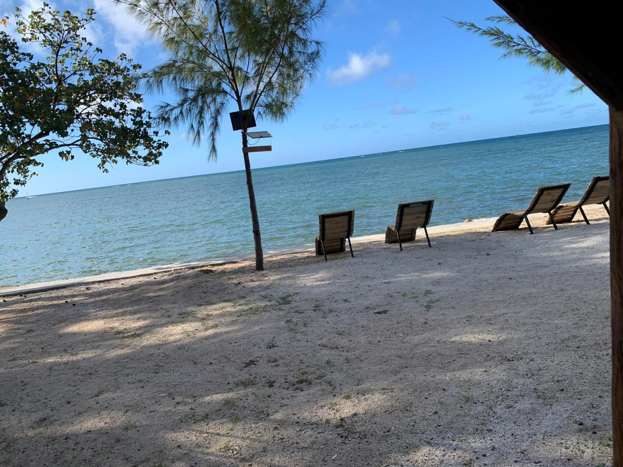 Bon Vivant Front De Mer - Ile Rodrigues Port Mathurin Bagian luar foto