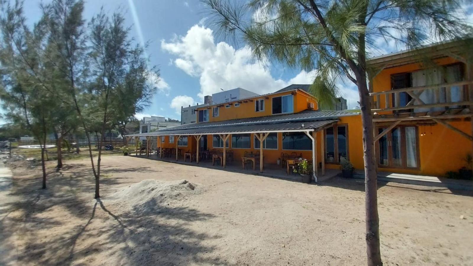 Bon Vivant Front De Mer - Ile Rodrigues Port Mathurin Bagian luar foto